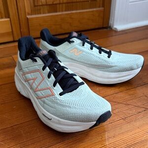 New Balance Women’s 1080 Fresh Foam — Mint/White